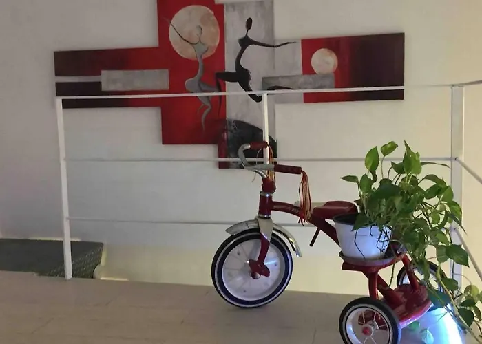 Small Mezzanine Colosseo *